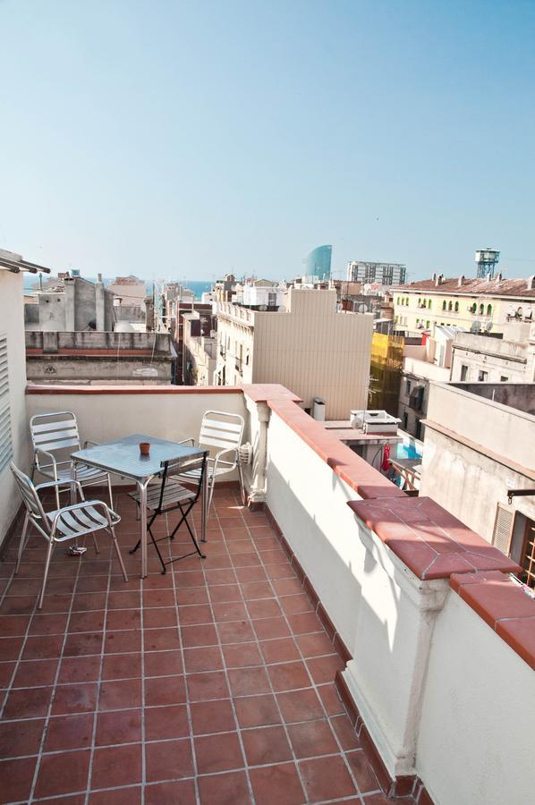 Barceloneta Suites Apartments Beach Exterior photo